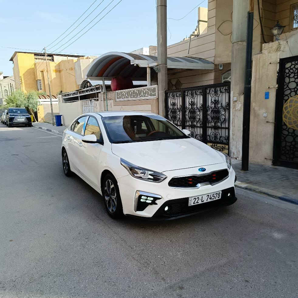 فورتي 2020 أربيل بسم شركه وكاله أو تحويل رقم جديد وسنويه مجدده حادثه واضح بصور جاملغ وبنيد فقط الباقي مكفوله حته من بارد السياره كلش جديده وجاهزه من كلشي ومواصفات EX السعر 113 وبيه مجال مكينه 2000 دوش وكير كلها بلاد الشراي يتصل لان مامتواجد على النت رقمي *********** او ***********مكاني البصره 
ياسين خريبط البصرة, العراق

