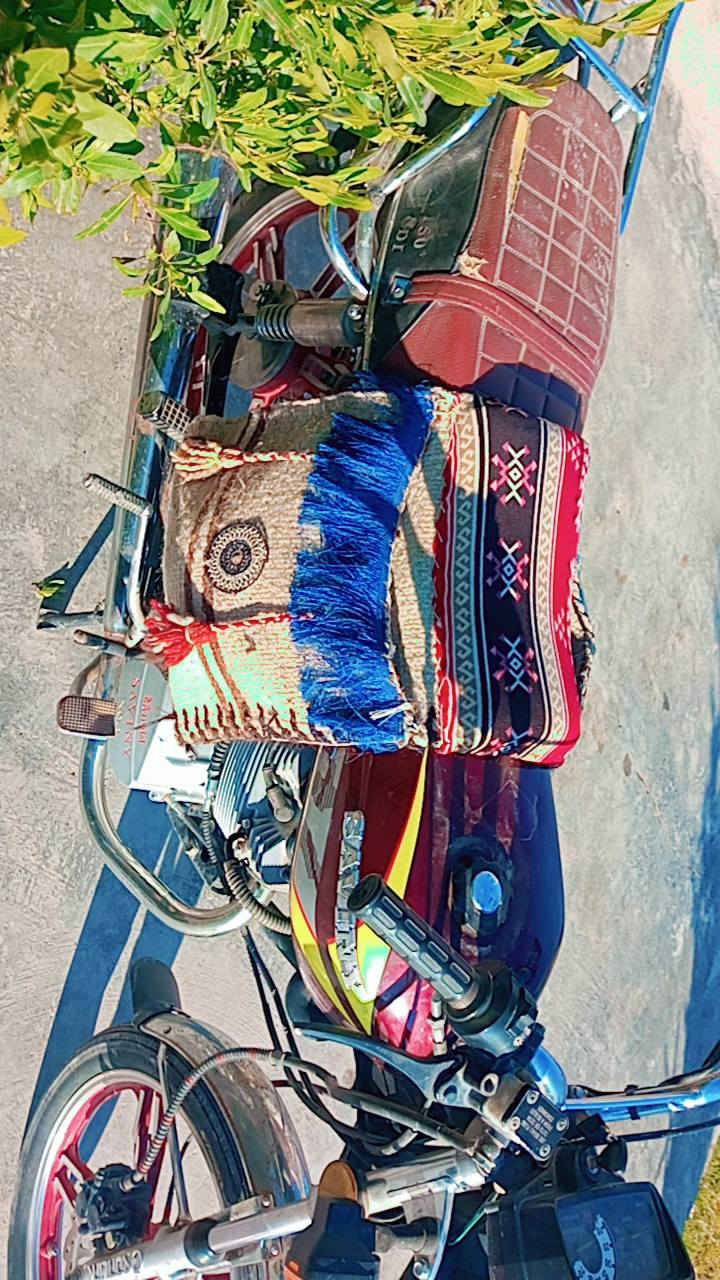 السلام عليكم موطور للبيع سيفان موديل 2020لا تنقيص ولا تبخير مكان ديالى بلدروز أمام  سعر 425وبيه مجال اتصل ***********
