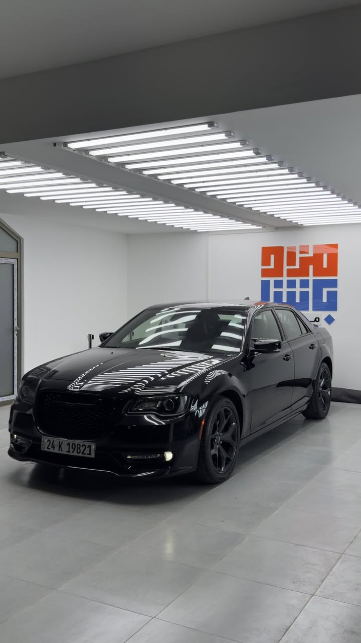 كرايسلر S300 
موديل 2022 
50,000mi
كلين تايتل بدون دعم و صبغ 
. بانوراما سلايد 
. دبل لحيه بلادي 
. رادار جانبي 
. نقطه عمياء
.شاشه جبيره 
.كاميرا خلفي 
.حساس دعاميه امامي و خلفي 
. سماعا الباين بل سندوق
.تدفئ كشن 
السيارا فول فول عدا رازار الجبير 
السيارا نضيفه و ما بي اي دعم او صبغ او معجون 
سيارا بل واقع احلا و انضف 
مكان السيارا دهوك 
اي ستفسار تواصل على رقم ( ***********)
واتساب ايضن موجود اي ستفسار  خابر على رقم
