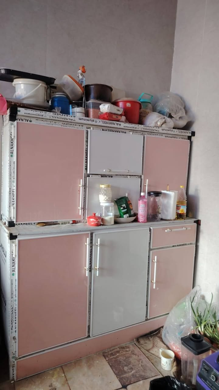 كاونتر نضيف جدا متر ونص العرض
 سبب البيع اريد افصل اكبر منه
مكاني بغداد الرشاد سعره 250 وبي مجال بسيط


**إذا كنت صاحب هذا الإعلان وتريد حذفه لأي سبب، رجاءا أرسل رسالة إلى الدعم الفني**