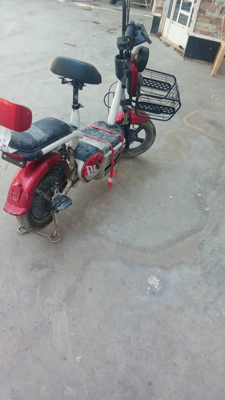 باسكل شحن للبيع سعر 300 وبي مجال مكان بعقوبه يتصل عل رقم ***********
