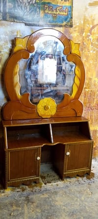 ميز مرايه • توصيل • للبيع