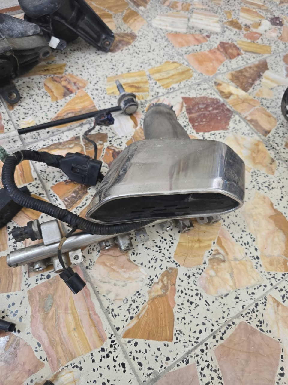 السلام عليكم
غراض سوناتا 2015 لحد 2019
مجاول تخم تفصيخ وتخم تجاري ثنينهم شرط الشغل
مسطره وضفيره نزوزلات بدون نوزلات
حلك صالنصه
طاحونة تفصيخ 
اذان تخم 3 تفصيخ حاوية
زوج دبلات حاويه امامي
زوج ماسكات دعاميه اماميه تجاري
مسجل بلادي واطار من ١٥ ل ١٧
ماطور رنر زوج واحد منهم الدشلي مكسور والخ كارت عاطل يرهم واحد ع الخ
سبير نضيف
زوج طبلات ونواعم ويا الغراض انطيهم لان نص عمر
كل الغراض شلع 150 الف قفل اخوتي
***********
