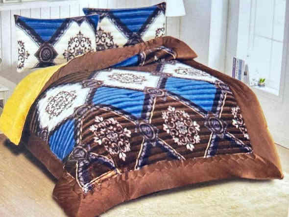 توفر في مجمع بركات الرحمـٰن ✨
لحاف ديباج 💯
ـ من الداخل فرو 
ـ من الخارج مقدف مبطن بالديباج

💰السعر : 20 الف فقط 
 العنوان: الديوانية – الإسكان – شارع مكتب الحياة (بالمنتصف)
📞 للاستفسار: ***********
