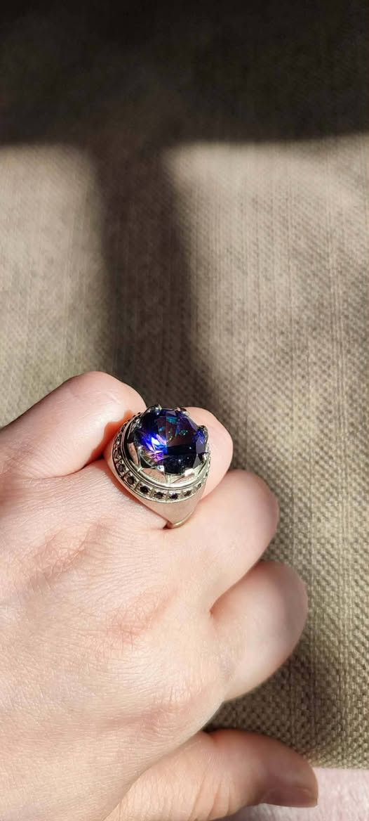 خواتم انتيك نحاس ابيض موزنايت يدك فول بالجهاز نحاس خالص وليس طلاء قطع تحف ومميزة سعر القطعه القياسات ١٩ ٢٠


**إذا كنت صاحب هذا الإعلان وتريد حذفه لأي سبب، رجاءا أرسل رسالة إلى الدعم الفني**