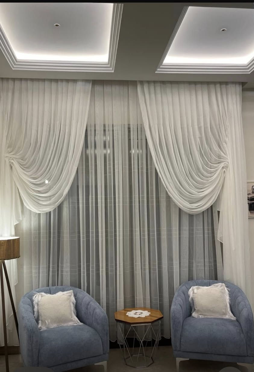 تخم ٨ مقاعد استخدام قليل
مع طباخ ماركه DLC للبيع في اليرموك للاستفسار ***********
