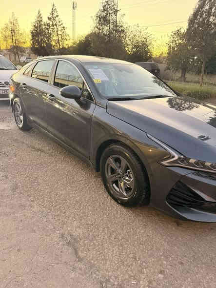 السلام عليكم 

النوع كيا كي فايف  K5 امريكي 
الموديل 2023
المواصفات 
1شاشة كبيرة 
2بصمة 
3 تشغيل عن بعد 
4 تحكمات استيرن فول 
5 رادار خلفي 
6رادار امامي 
7 نقطة عمياء 
8 توقف ذاتي 
9 كامرة خلفية 
10 محرك 2/5 
11 وضعيات قيادة سبورت نورمل ايكو  
الحادث
قطعتين تبديل فقط ￼ 
مكان السيارة بغداد اي استفسار على الهاص موجود والاتصال على الرقم ***********
رقمهه بغداد 
تحياتي للجميع 
اريد مراوس تشارجر ￼￼
