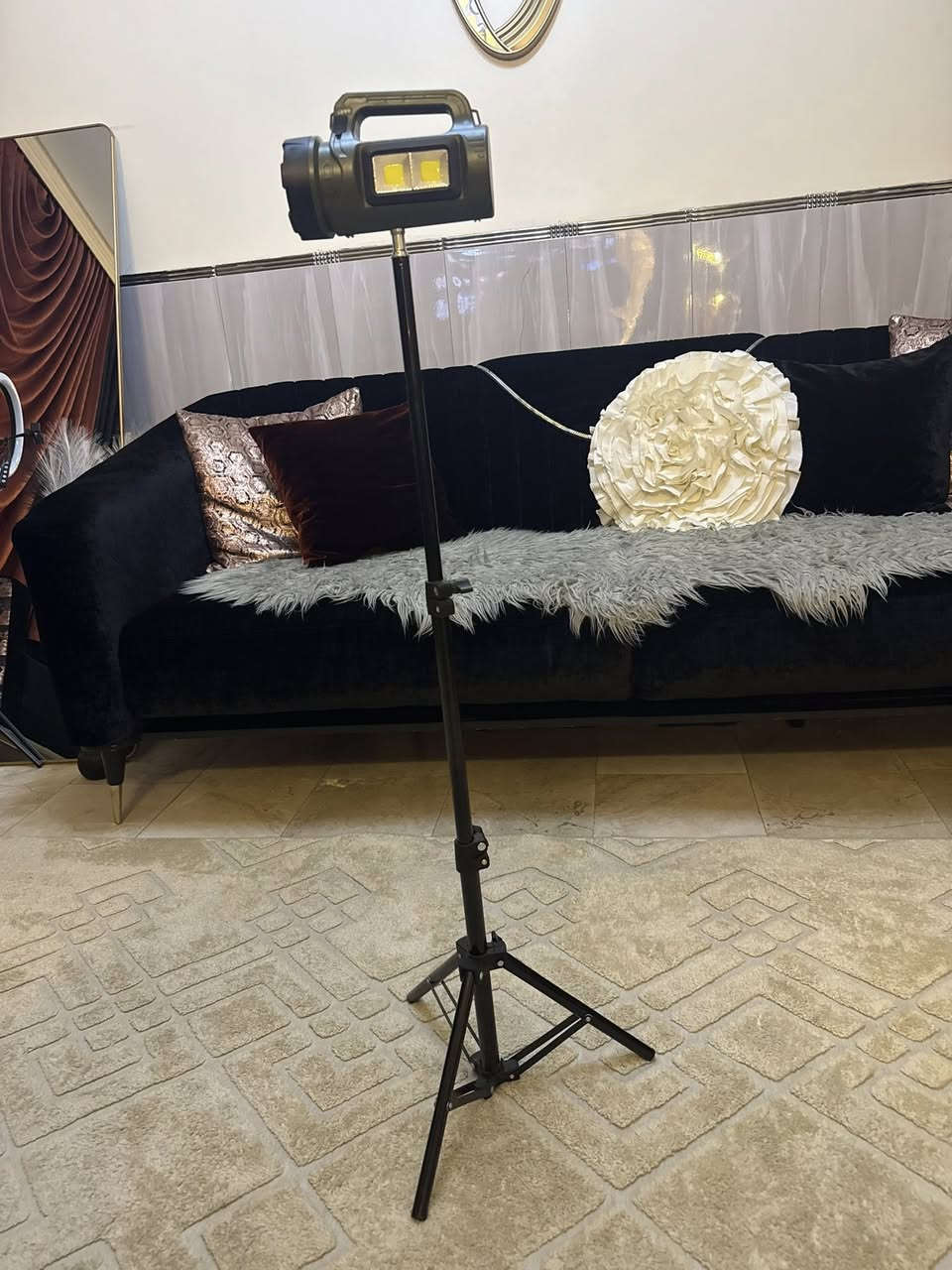 لايت عسكري شحن طاقة شمسية وشحن تايب سي كشاف جانبي ولايت بعيد المدى يرهم يتثبت على ستاند 
سعره 15 اذا مع الستاند سعره 25


**إذا كنت صاحب هذا الإعلان وتريد حذفه لأي سبب، رجاءا أرسل رسالة إلى الدعم الفني**