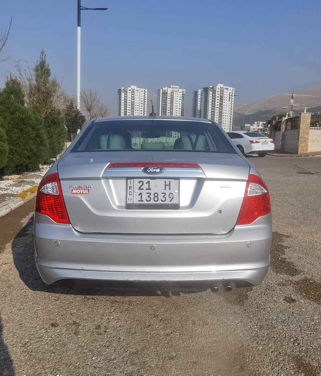 Ford fusion 
مۆدێل 2012
مواسەفات sel 
تەنها سڵاید نیە 
بێ بۆیاخ بێ پارچە گۆڕاو 
دوو پەڵە ساردی هەیە  چەمەلەخی پێشەوە و دەرگای دواوەی سایەق 194کم ڕۆیشتووە 
***********
*********** السليمانية, العراق
