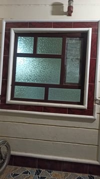 ٥ شبابيك • جديدة • مع قفل