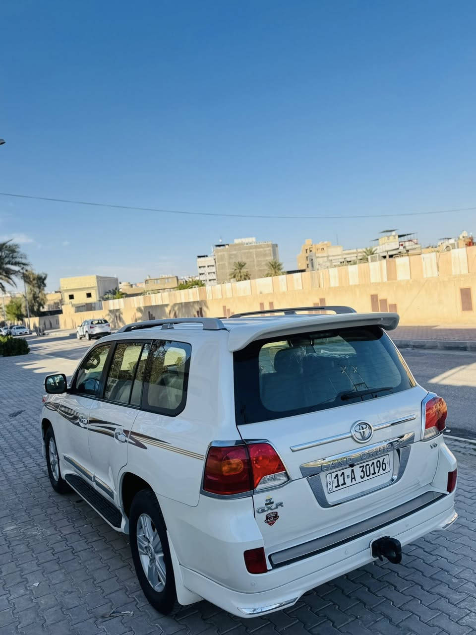 لندكرروز 2012
بريميه ومعروفه موصفات البريم سياره كفاله عامه من عده شبر بارد بلجنطه مكينه سته سلندر مامفتوحه ماشيه 200 سياره كلش نضيفه رقم بغداد بسمنه سنويه وهزه جديده سعره 338 سعره كلش مناسب (مكلف بلنشر )رقم للستفسار ‭٠٧٧٢ ٦٧٨ ٠٤١٥‬
***********
