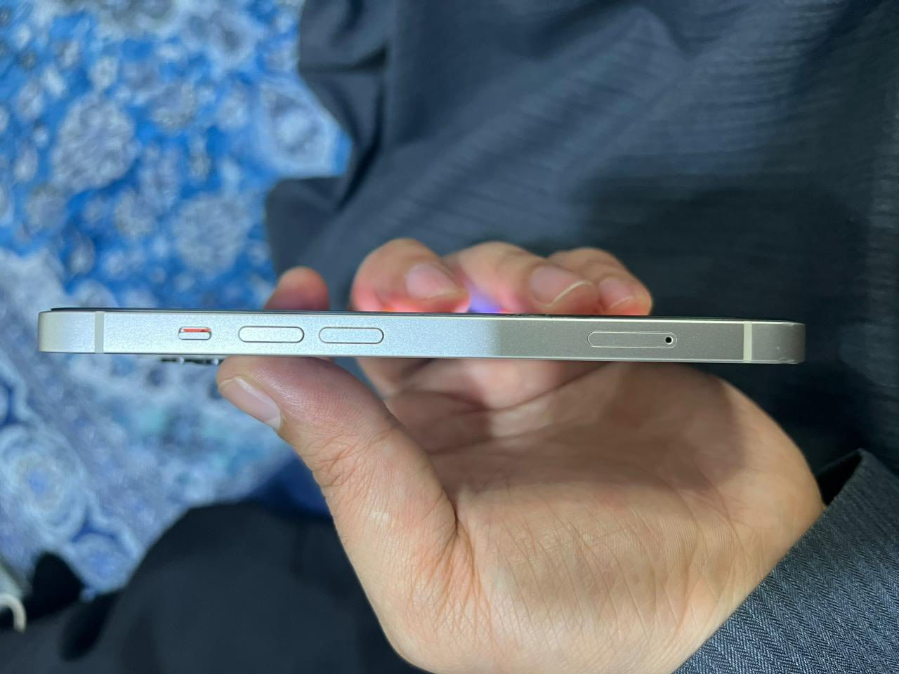 آيفون 13 عادي بطارية 91 نورمال شرط مع باكيتة وشاحنتة 
سعر 450 الف
رقمي ***********
