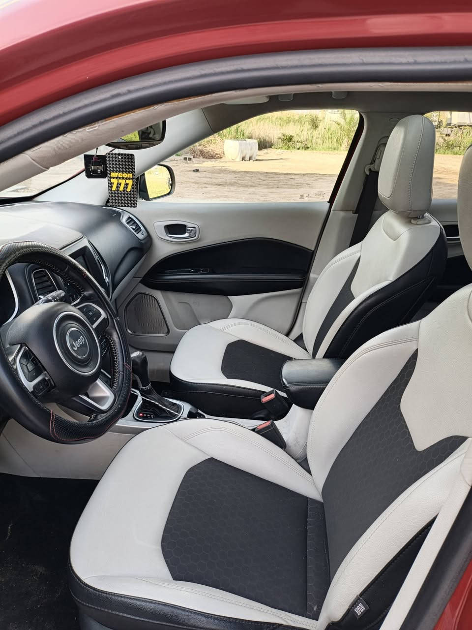 سلام عليكم
جيب كومباس موديل 2019 وارد امريكي بيها صبغ جاملغ وباب بدون دواخل وبدون تبديل بجم كبس جاهزه اخر حبايه حداديه تبريد  تخم تاير جاهزه فوول مواصفات بنراما بصمع كشنات جلد دواخل ابيض ملكي تبريد خلفي  وضعيات قياده اهواي بعد بيها مواصفات محرك 2400 بلاد كفاله فتح وتبخير كير اي تي 6نمر كفاله ماشيه 85 كيلو حقيقي رقم نجف حره مداور ثاني يوم مكاني ناصريه مركز السعر 115
*********** واتساب
 ***********
