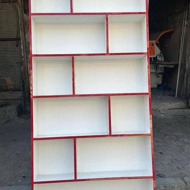 السلام عليكم اخوان 
خاص لاصحاب المحلات والمجعات  فاترينات عارضات اكسسوارات سكك تركي MDF حسب الطلب اسعار جدا مناسبة 
 العرض ١٠٠
طول ٢٥٠
عمق ٢٠

رقم واتساب ***********
