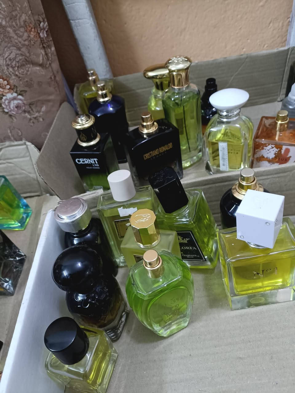 #مكلف #بنشر 
عطور باله كويتـي مستخدم بسيط جدا سعر قطعه اكوو 10 واكوو 15الف الاستفسار اتصل برقم 
*********** مكان هيت حي العمال
