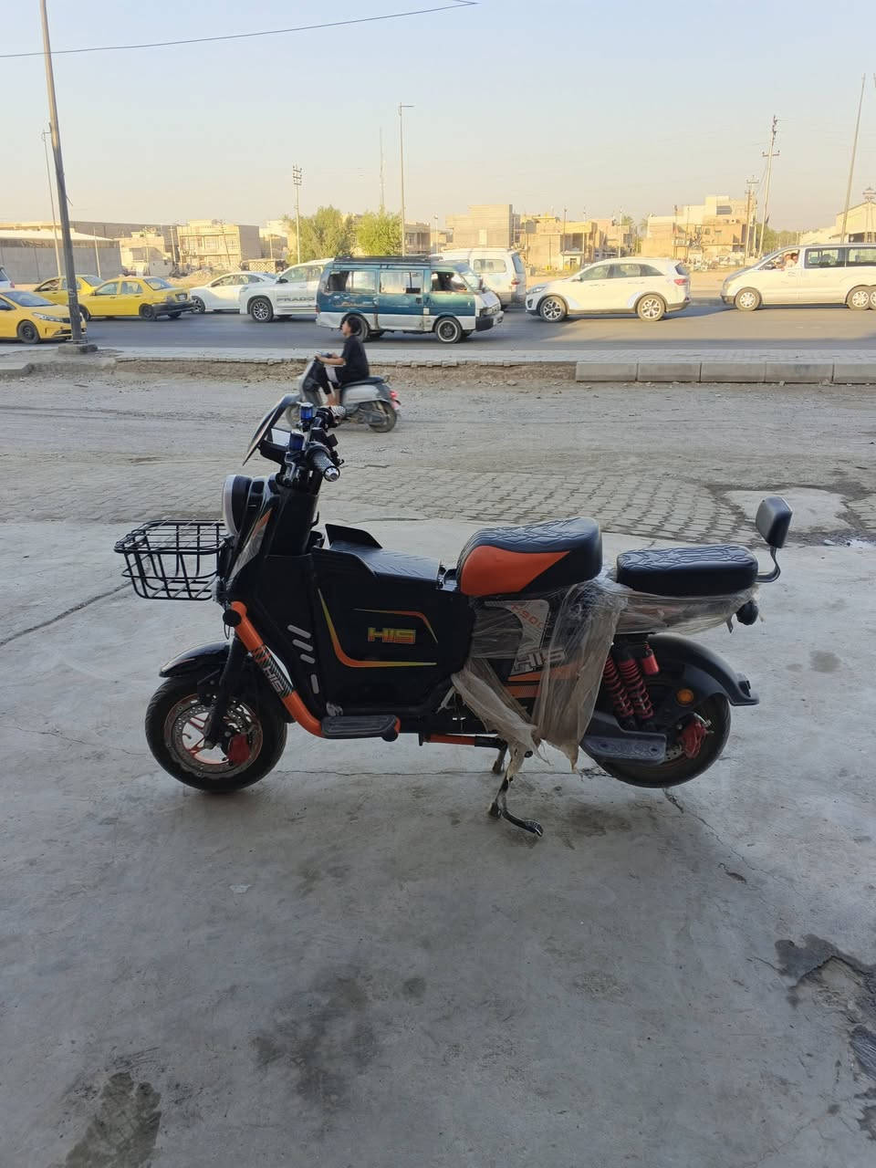 دراجه شحن h900 للبيع
السعر 550 وبي مجال بسيط
***********
