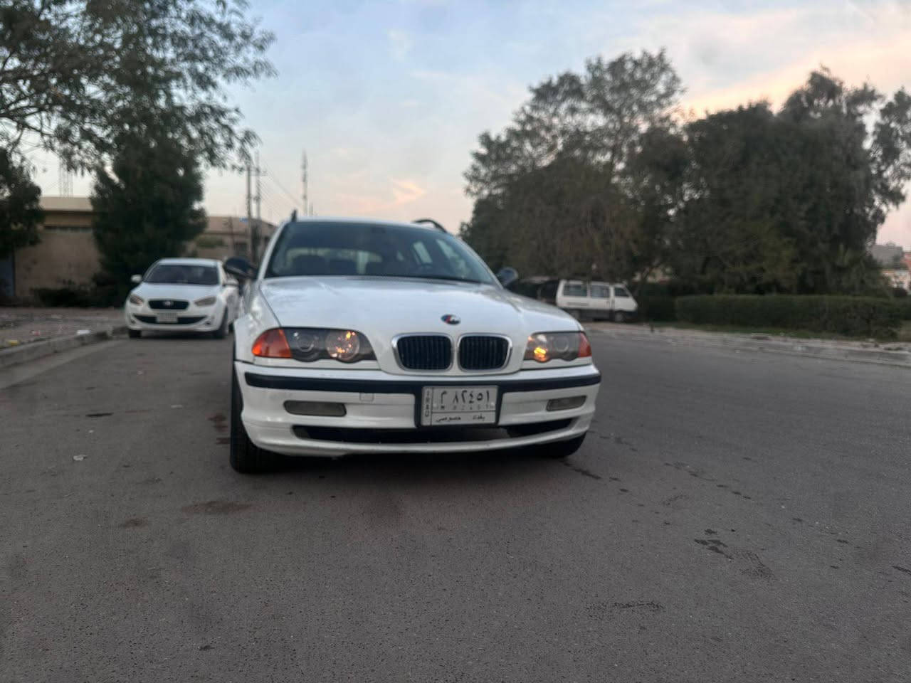 يا لله سلام عليكم اخوتي BMWe46  2001
مكينه لوك جديده ٢٨ مسكر
كير لووك جديد 
 سياره مكفوله عاااام بيه ربع بنيد فقط 
صدر امامي جديد 
شاشه كامره 
حساسات 
اضاءة داخليه تغير لون ع تليفون 
سنويه جديده هزه جديد رقم انكليزي مستلم وصل 
شرط تحويل تستلم رقم انكليزي سياره تخبل والله ترايك وين متريد السعر 60 ومجال قليل يرحم والديكم لاتكسرون بل سعر سعره حلو 
خلي تعليق حلو والشراي يشلع عيني وياخذه تحياتي الكم 
***********
