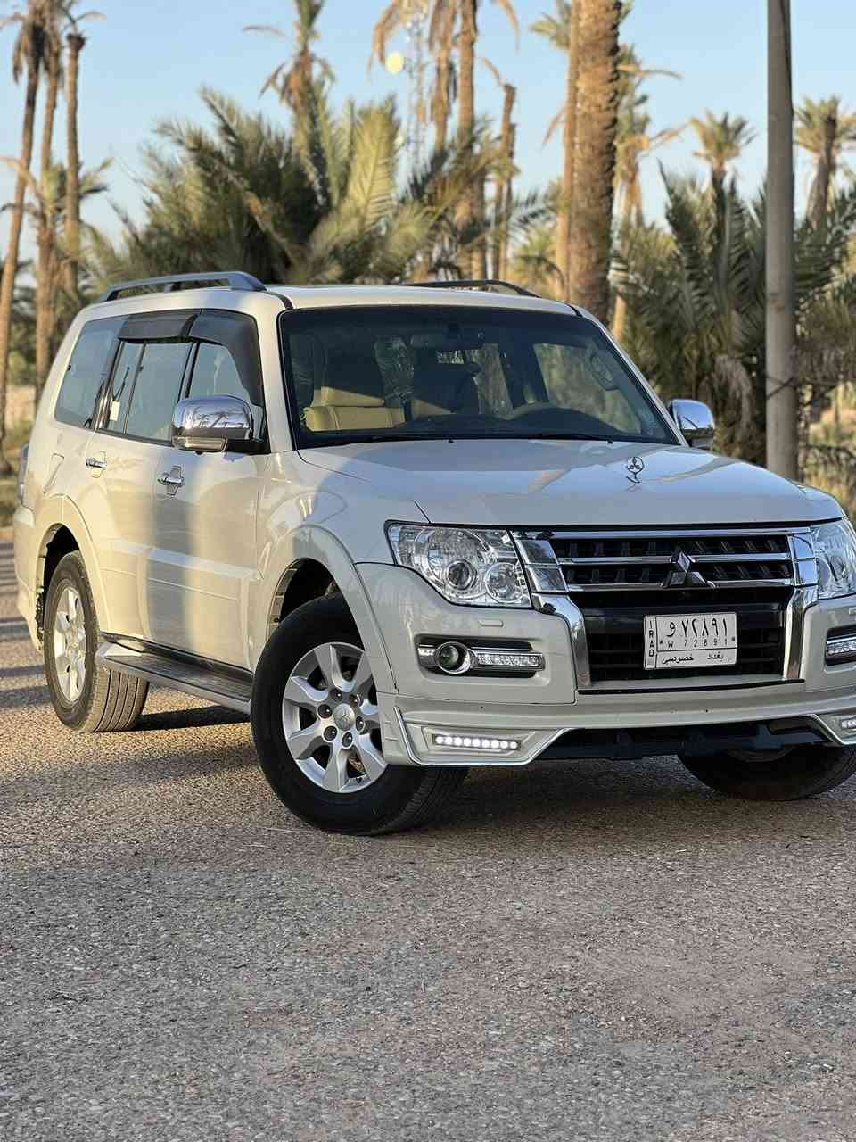 باجيرو  حبتور   ام الدمام  فول  موصافات  موديل 2016  بأسمي   كير محرك  كفاله بدون ضربه بدون صبغ  كامرات 360 درجة شاشات خلفيه منضومه زينون كامله   3 قطع تبريد  باقي  المواصافات معروفه السياره مغلفه ppf     مكاني  ديالى بلدروز   للاستفسار اكثر الاتصال ***********    اخوان تفاصيل السياره كله كدامكم بالصور    رايدها ب188 وبيها مجال قليل

