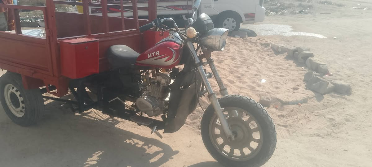 السلام عليكم ستوته التيار نظيفه ادوات
*********** 
 سياره نظيفه
