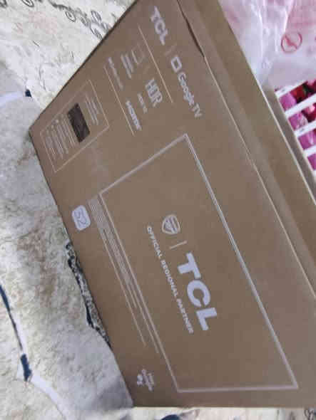 سلام عليكم شاشه البيع 32  سعر140 شاشه جديده بعده مكاني البصره كزيزه رقم الهاتف ***********
