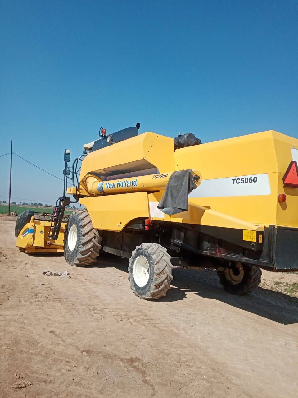 حاصده للبيع حجم 5060 موديل 2013 تك درام اوربي ام كاروضه الاستفسار.    ***********
