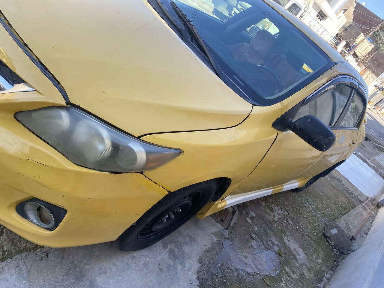 السلام عليكم كورلا موديل 2010 رقم بغداد الماني سنويه مشروع وطني محرك جديد 18 كير شرط ضررها بل صفحه أبيع مرتجيه وبيها مكانات معجون شرط التحويل والغرامات والنقابه سعرها 75 وبيها مجال 
قسط مابيع 
مكاني كركوك 
***********
شراي اتصل
