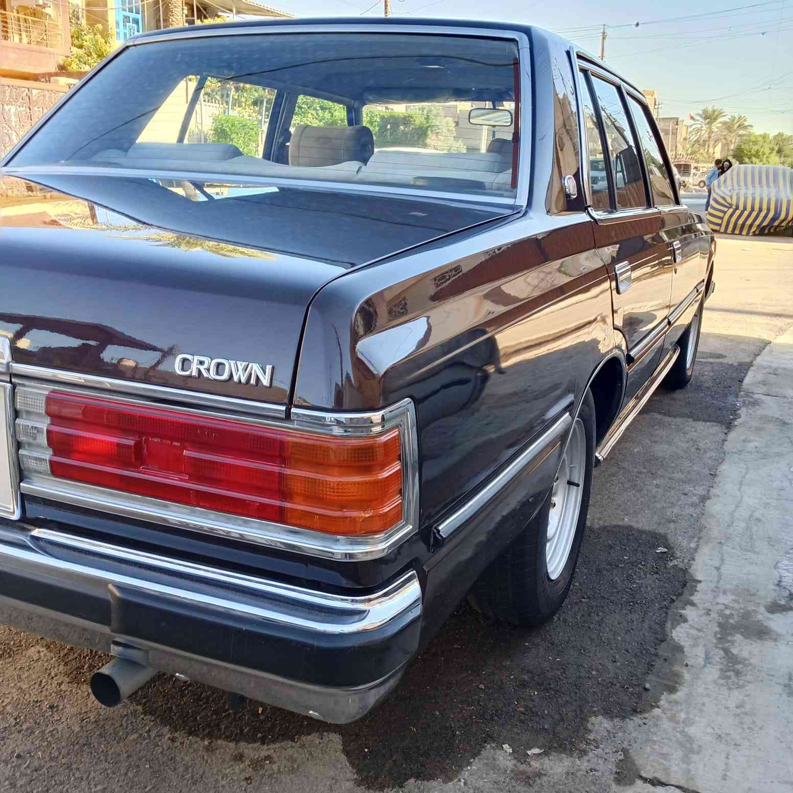 سلام عليكم
كراون سوبر موديل 1982 سياره حلوه بس بيها مكانات صبغ مكينه بغاخ 6سلندر كير اكسل شركه حداديه أمامي و خلفي شركه بطنهه عل وضع شركه تخم تاير تبريد أمامي و خلفي سياره بئسمنه. 
***********
