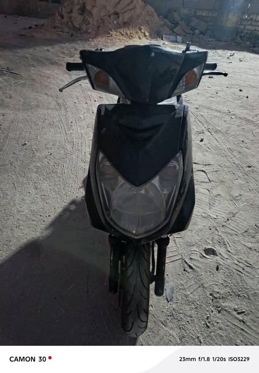 سلام عليكم سكنس ياباني نوزل كايمه لبيع كوم حديد 260 قفل تشتغل سلف وهناك وكهربائيات كامله عنوان طالبيه ***********
