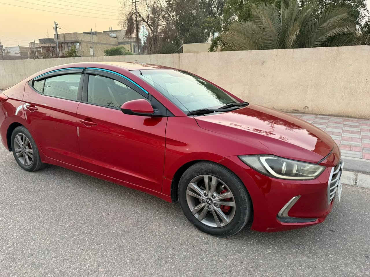 للبيع النترا موديل 2017 امريكي
بدون ايرباك وبدون دواخل
مكينه 2000 دوش كير AT

بيها بابتين كلير وجاملغ خلفي وبنيد بدون دواخل (الحادث بالمنشور)
ماشية 125 
نص فول شاشه جبيره وكاميرا دواره وتحكمات
رقم اربيل بأسم شركة تريد تحويل تريد وكالة
عنواني كربلاء السعر 112 مجالها بسيط

***********
