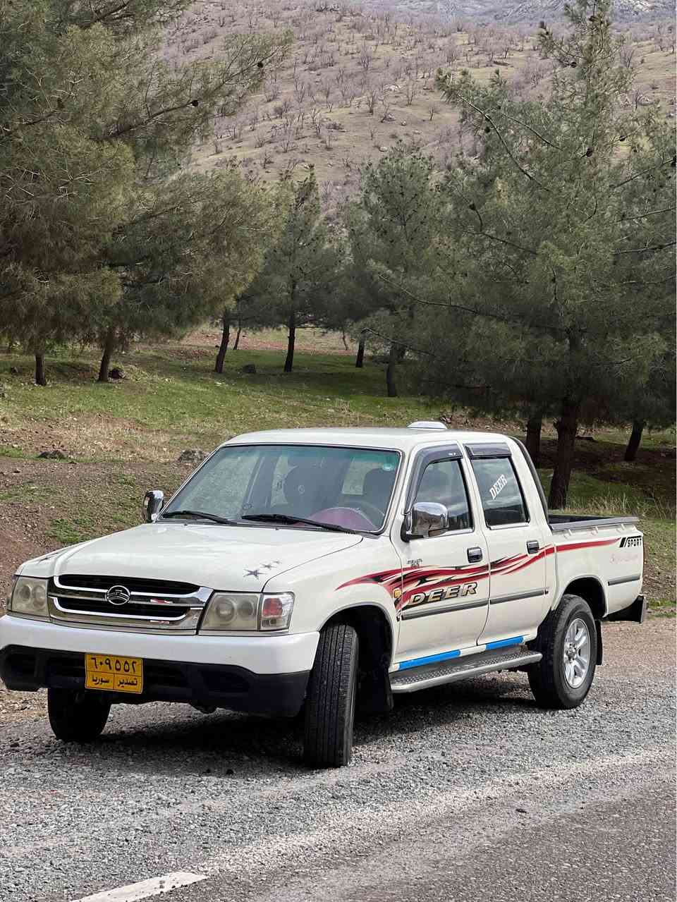 پیکاب دێر deer 2009
هەزەو پاکانەی بۆ کراوە 
دینار مەسروفی تێدا نییە 
بێ بۆیاغە دوو شوێنی زۆر بچووک کارتی هەیە
چوار تایەی لۆکی لەسەرە
سەیارەیەکی کەم مەسروفە 
پەیوەندی بەو ژمارەیە*********** شومان, أربيل
