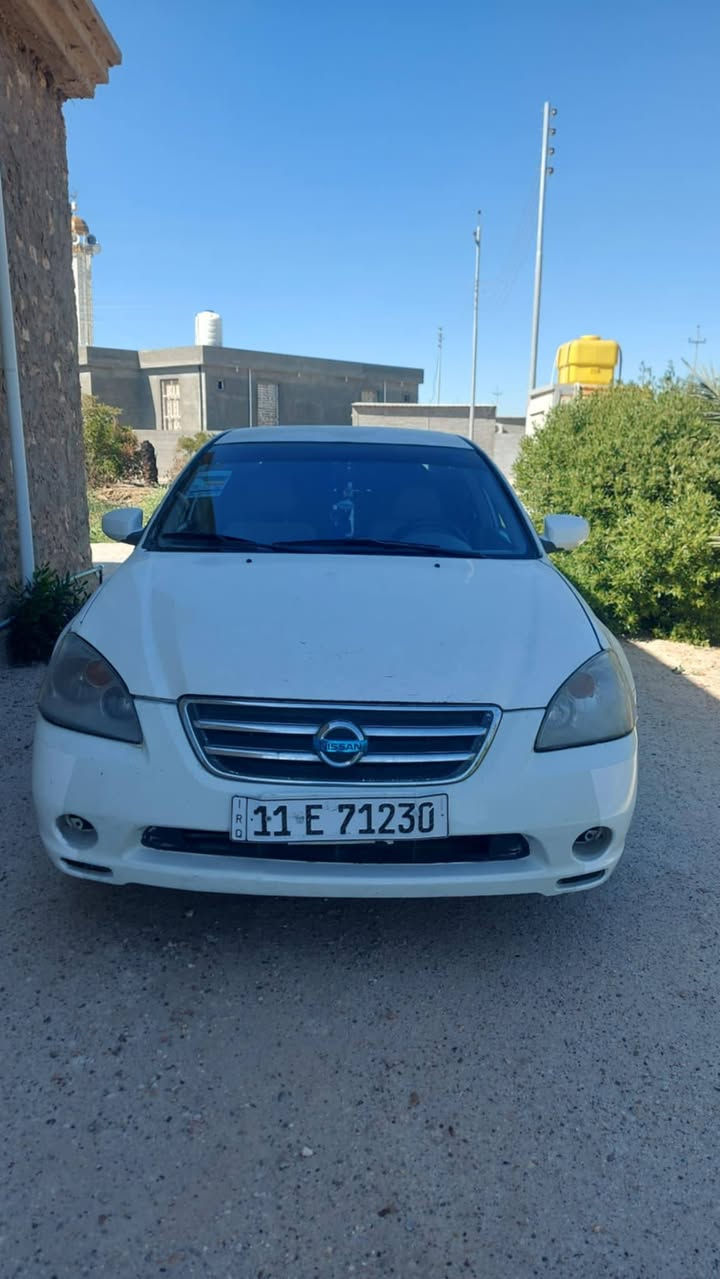 نيسان التما لون ابيض رقم  بغداد دولي مكفوله ،  بيها فقط جاملغ أمامي عكس سايق موديل ٢٠٠٥ باقي كله بلاد ، محرك ٦ سلندر ، كير عادي  صالنصات رياضي كير و محرك و كهربائيات مكفولات منظومة زنون شاشه و سنتر لوك و ريموت #السعر ٥٠ و بيها مجال مكاني عامرية الفلوجه***********٢
