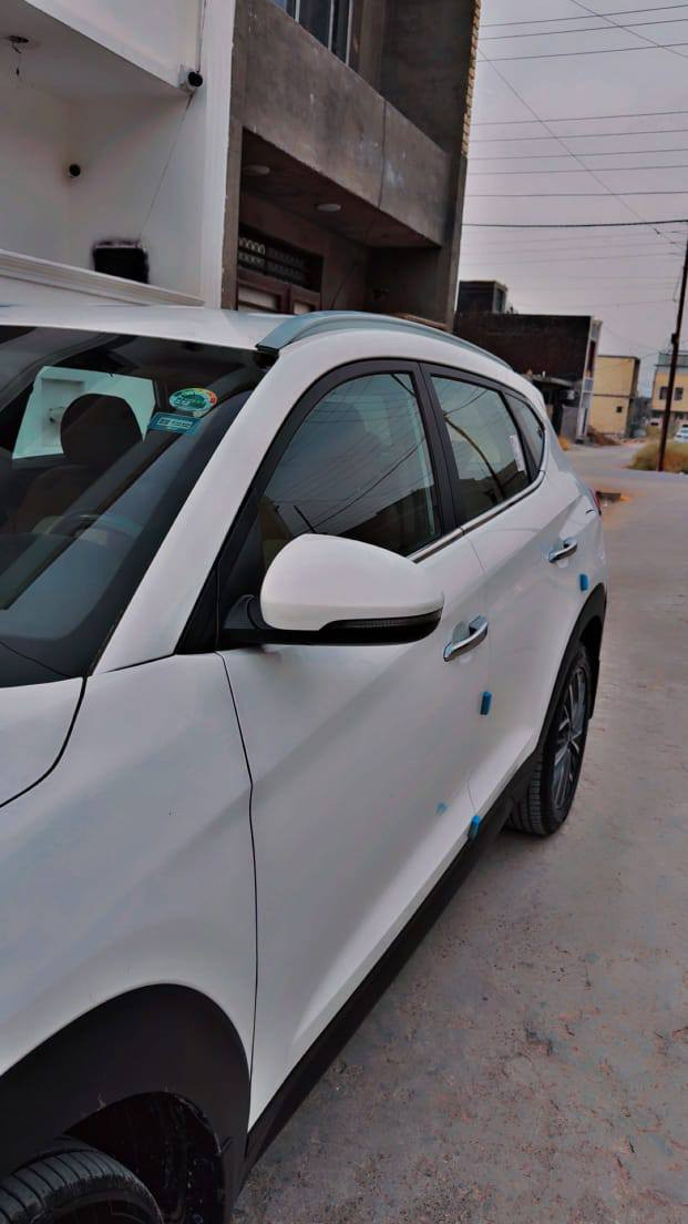 للبيع توسان خليجيه موديل 2020رقم بغداد فول مواصفات بصمه شاشه كبيره لايت دوار خمس عدسات حساسات خلفي اومامي وجانبي تحكم ستيرن مثبت سرعة ثلاث انضمة قياده قطعتين تبريد اشاير بلمري مري شفط كشنين كهرباء  السع 189 بيها مجال بسيط بيها معجون بالشاصي نص اصبع يعني مضروبة من جوه بطسة  فقط الاتصال ***********
