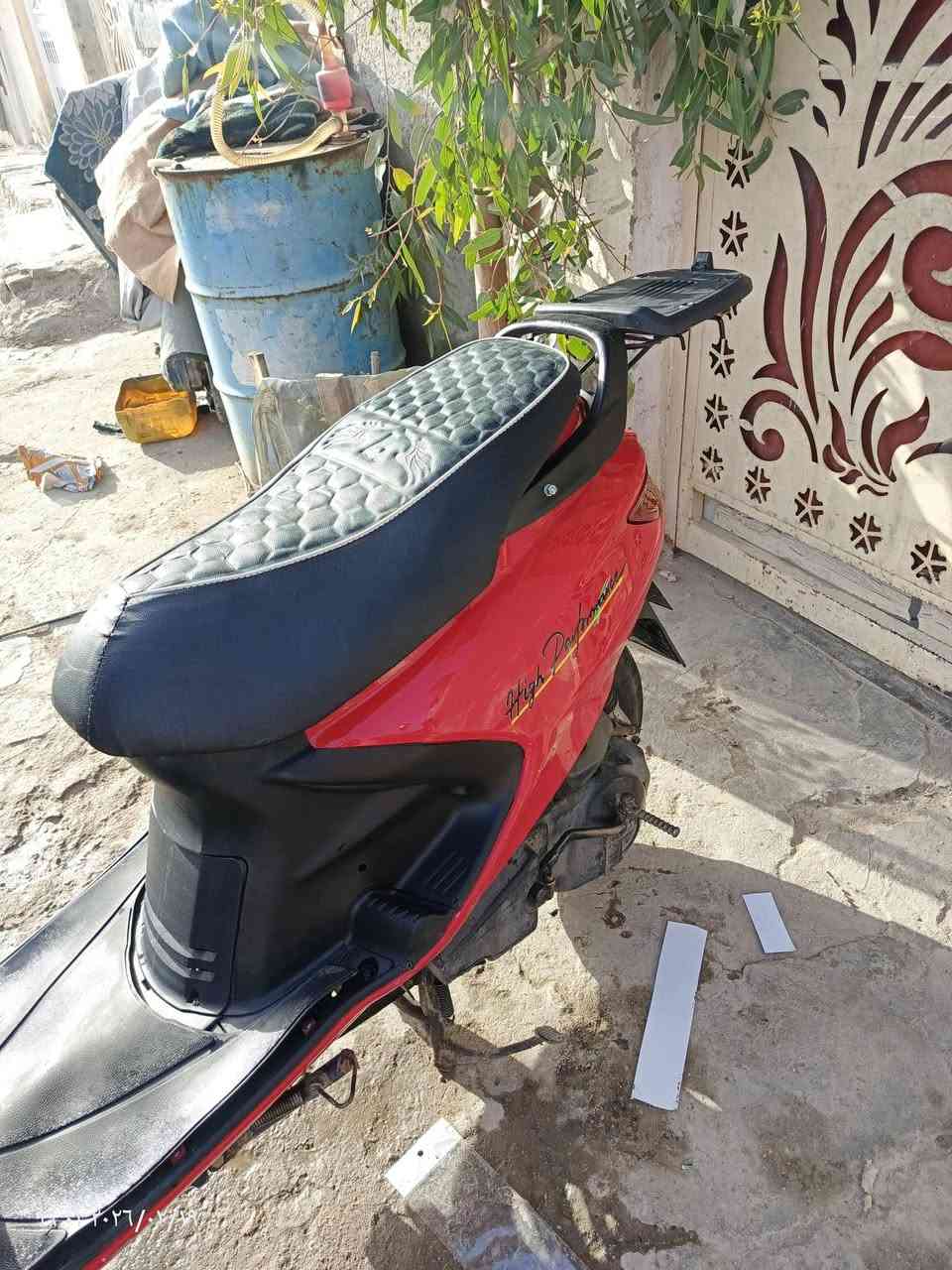 السلام عليكم دراجه نظيفه كلش سلف هندر كهربائيات كل شغال العنوان النجف السعر 450الرقم ***********
