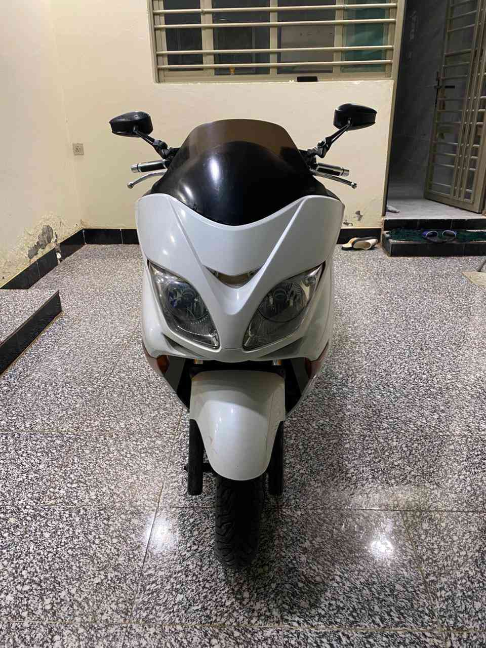 دراجه فورزه صفر 8 للبيع 
مديل 2007
رقم وسنويه تحويل ثاني يوم 
سعر دراجه 20$ بيها مجال 
مكان دراجه بعقوبه 
دراجه كلشي شغال مابيها اي نقص 
مكفوله من تنقيص وتبخير محرك كفاله ما مفتوح بي برغي 
***********
