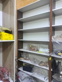 فاترينات جدد عدد 6 الارتفاع 2 ونص والعرض 90  07703063340 والتوصيل مجان...