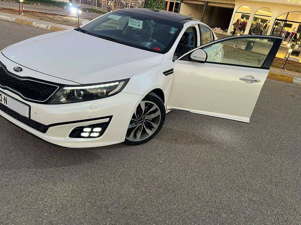 السلام عليكم
كيا اوبتما 
2015
وارد خليجي
فول مواصفات فول
بصمه
فتحه بنوراما
سايد بريك بصمه
اوتو هولد
كشنات جلد
كشنات تدفئه تبريد
كشن سائق ذاكره خزن
كشنات كهرباء عدد 2
سماعات  انفنتي 
لايتات زنون
بك لايت ليد
زراك لايت
يدات الابواب اناره
كامره بالدشبول
مكينه 2400 مامفتوحه شرط
مكفوله كفاله
السعر 175$
العنوان الديوانيه مركز 
***********
***********
