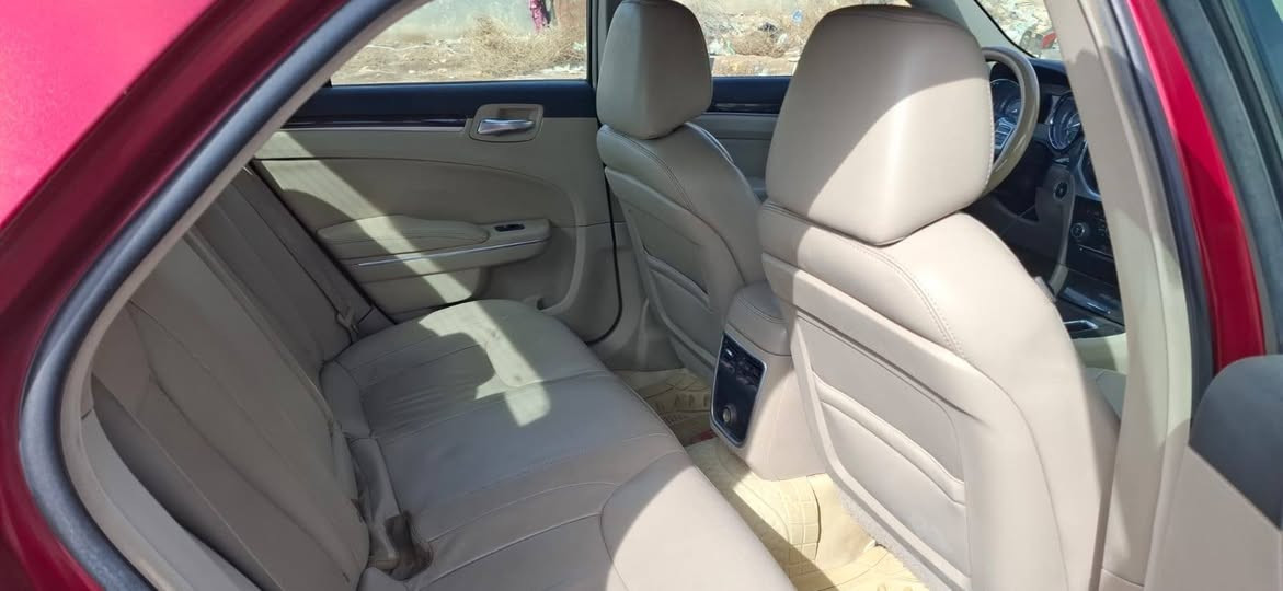 السلام عليكم أوباما 2014 كندي بيه فتح جاملغات امامي وبنيد شرط بدون دواخل فول مواصفات عدا الفتحه شاشه كبيره دواخل عسلي تدفئه بالكشنات تبريد قطعتين حدايه ومكينه وكير خير من الله شرط مداور مكان السياره ذي قار..... للاستفسار ***********
