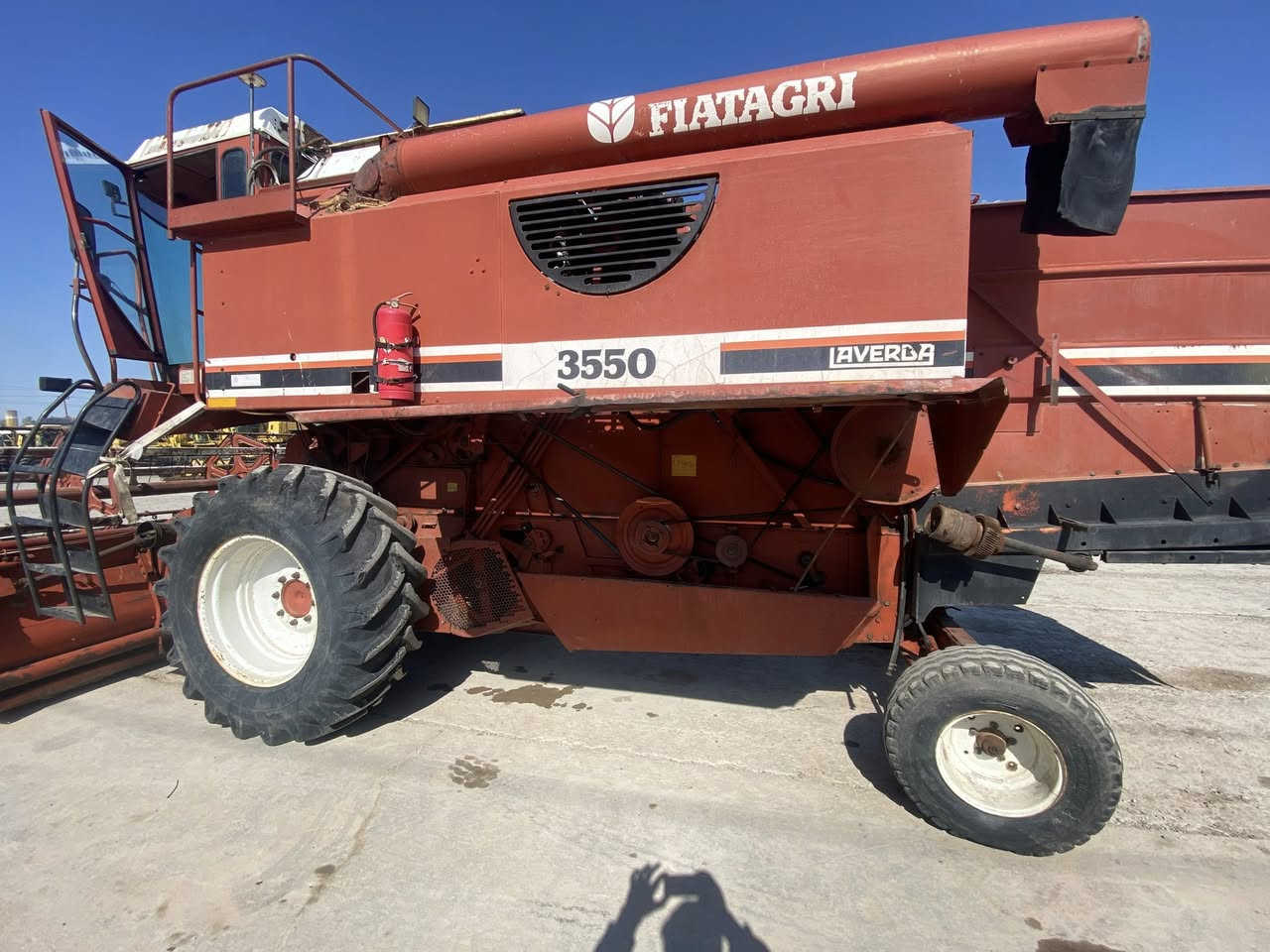 حاصودة للبيع
مواصفات 
* هايدرو 3550
*أوروبي 
*مكفول كفالة عامة
العنوان : كركوك - قرب مطعم ميديا
رقم الهاتف :
***********
***********
