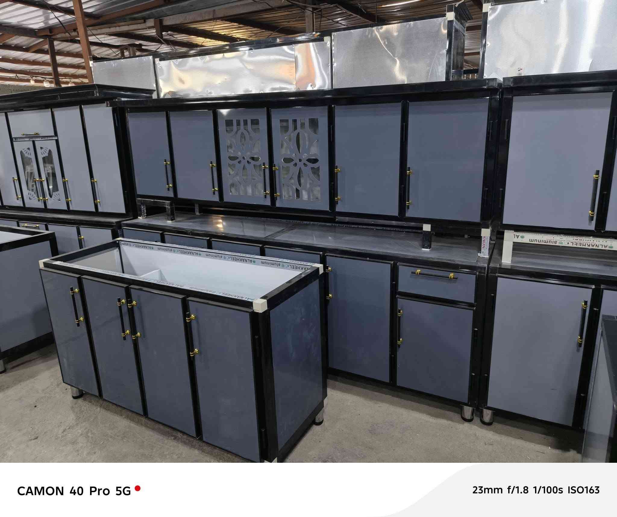 معمل المنيوم وليد خالد للكاونترات والديكورات الحديثه.نقدم لزبائننا الكرام احدث الديكورات والموديلات باسعار تنافسيه
#سعر المتر اليراني100 الف.
#سعر المتر الصيني 120الف.
#سعر المتر التركي 135الف.
#نستبدل الكاونترات القديمه بكاونترات حديثه مع الفرق.
ماعليك بس تتصل انت اختار واحنه نحتار وللعلم يتوفر كاونترات جميع القياسات وجميع الالوان جملة ومفرد يعني الكاونتر3متر +الملحق+سنك مرمر 650الف 
العنوان: ميسان - الماجدية شارع الملعب مجاور مكتب الغاز
للاستفسار اكثر الاتصال على الرقم  اواتساب
*********** /***********
