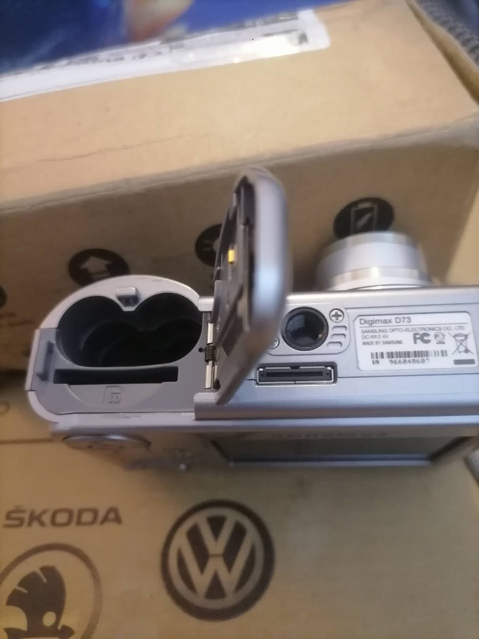 مرحبا
متوفر كاميرا samsung


**إذا كنت صاحب هذا الإعلان وتريد حذفه لأي سبب، رجاءا أرسل رسالة إلى الدعم الفني**