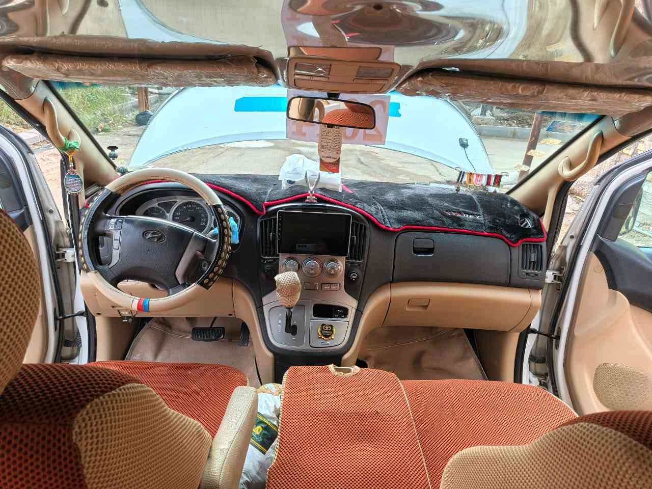 السلام عليكم 
ستاركس للبيع موديل 2014
مكفوله كفاله عامه من الصبغ والتبديل والبارد 
محور مسكر محرك وگير كفاله عامه
السياره باسمي مداور ثاني يوم 
السعر 195 وبيها مجال قليل 
للأستفسار ***********
***********
