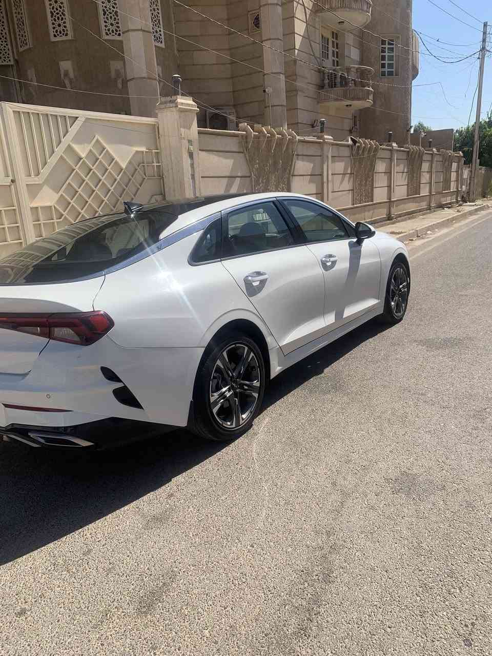 للبيع كيا كي فايف موديل 2023خليجيه رقم بغداد بأسمي ماشيه 29 الف سياره بوضع شركه كفاله عامه من صبغ والبارد وشخط موصفات فول  سعر 210$ بغداد الكرخ حي الحسين قرب من شارع المطار بغداد ***********
