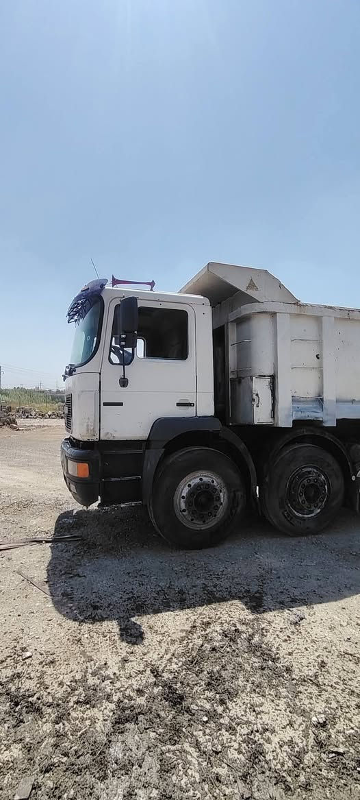 مان صقر موديل 1994 سنوية جديد ارقام جديد  ا كير151 مكينة414اربع قوايش  كلة بشرط. مجموعة جيف ام الاسد  تخم تاير سيارة خير من الله بسمي تحويل ثاني يوم الاستفسار اكثر ***********
