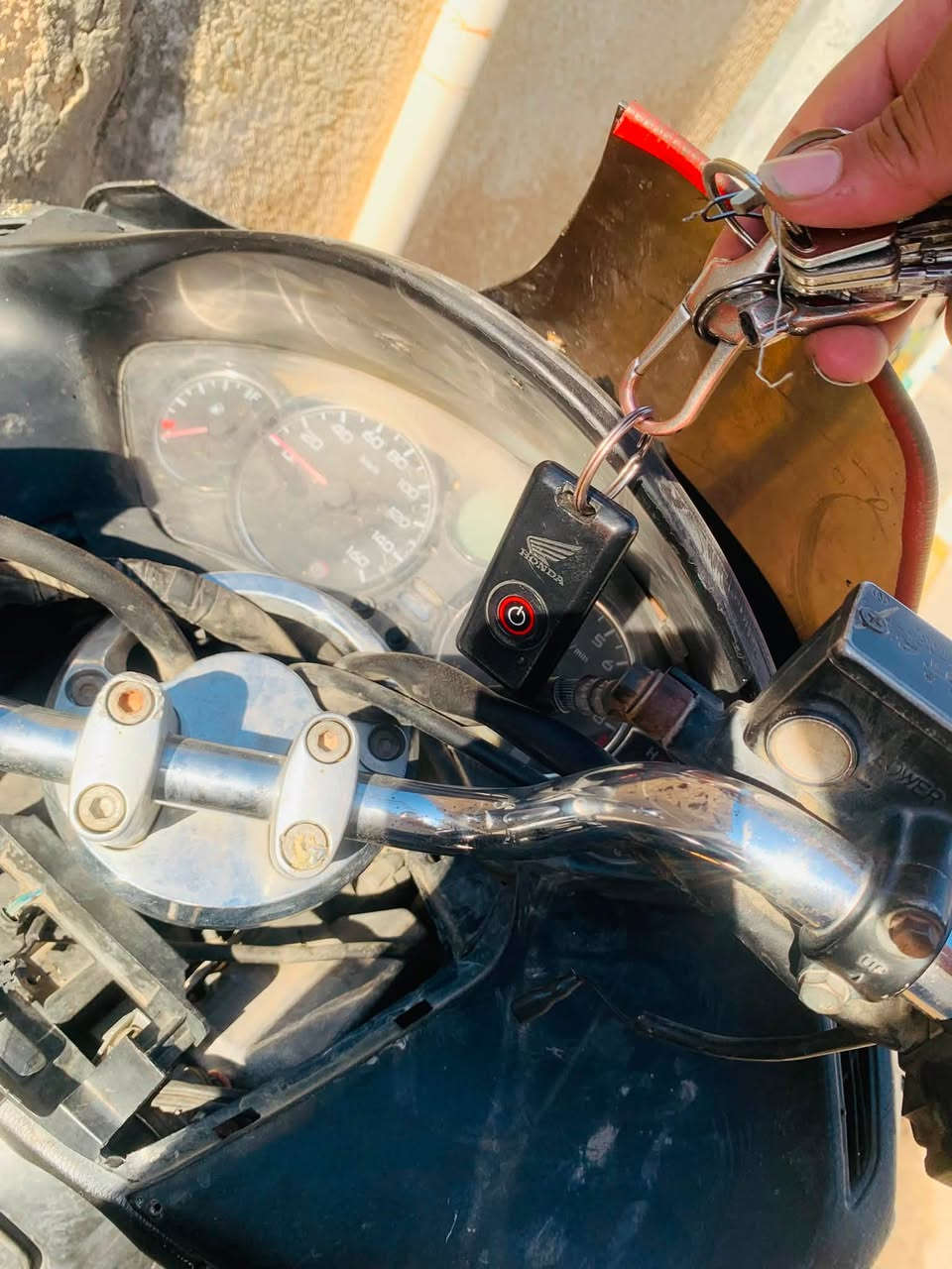 فورزه ٠٨دراجه متروكه و اشغل بيهه متشتغل كفراته موجوده كلهن أبيعه عله وضعه شراي يتصل مكاني بغداد الحسينيه الراشديه ***********
