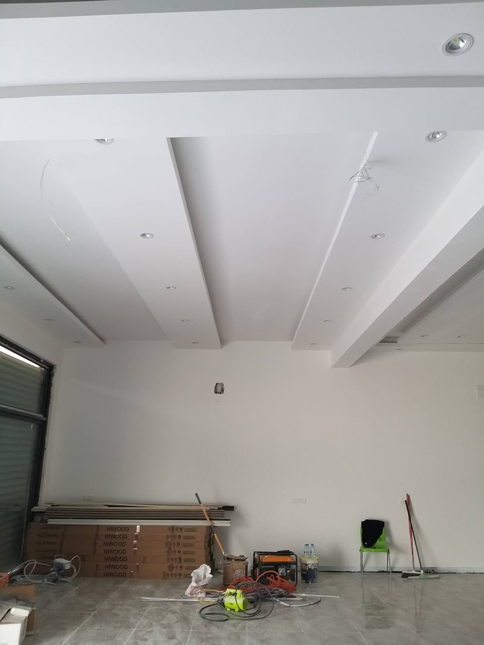 السلام عليكم ورحمة الله وبركاته  يوجد بديل الخشب الداخلي والخارجي من منشأ كوري مواصفات عاليه اكثر من 100  م٢ للبيع للتواصل بخصوص المعلومات ***********
