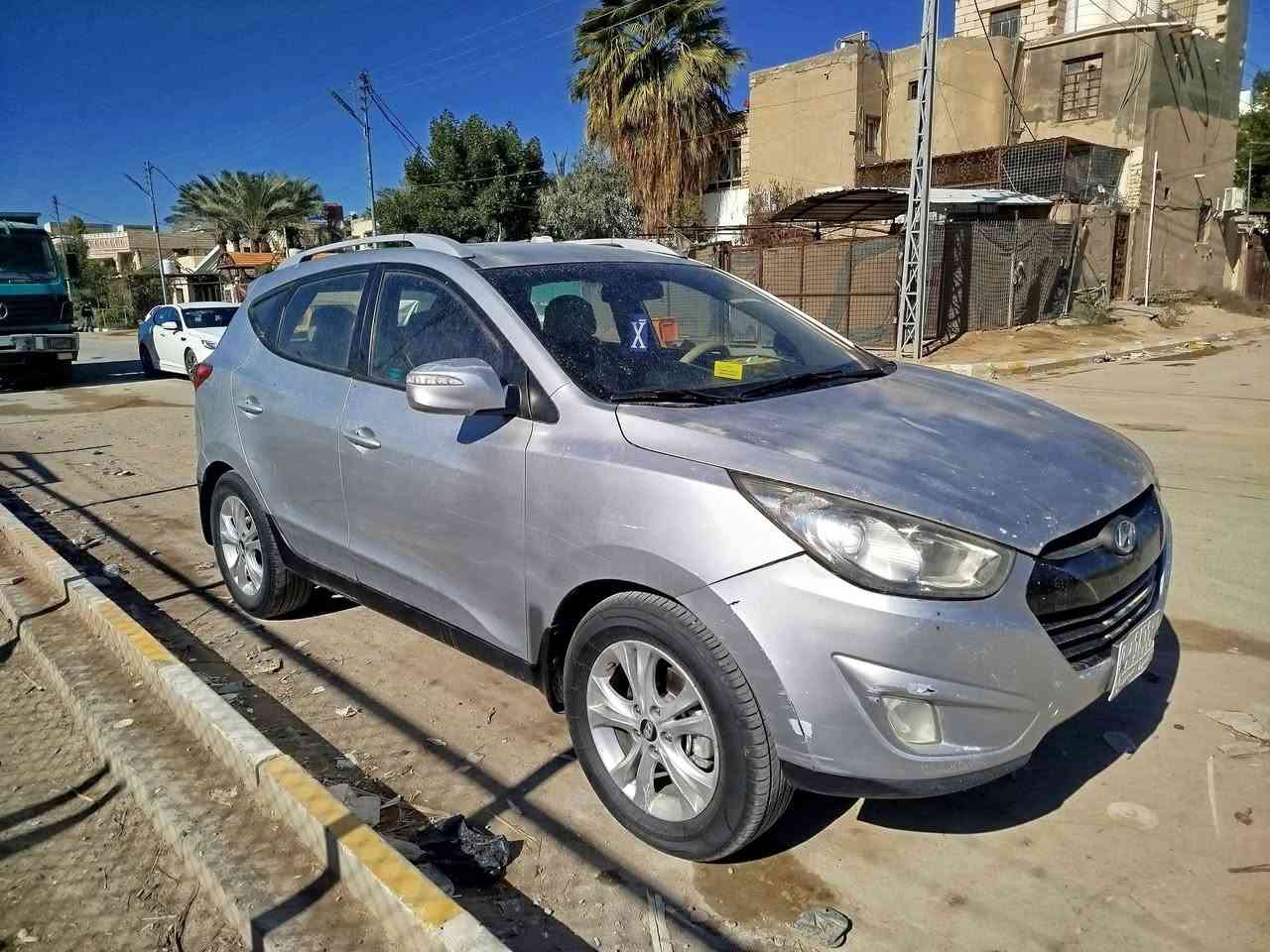 بيع مستعجل هونداي توسان موديل ٢٠١٣ خليخي مكفوله من الضربه والتبديل يوجد رشات صبغ ابيع حزام السياره جاهزه من كلشي محرك وكير وتبريد وتدفئه وتخم تاير حداديه كهربائيات كله جديد رقم بصره سنويه ٢٧ مكان السياره ناصريه المركز السعر ١١٥ وبيهه مجال قليل للاستفسار ***********
