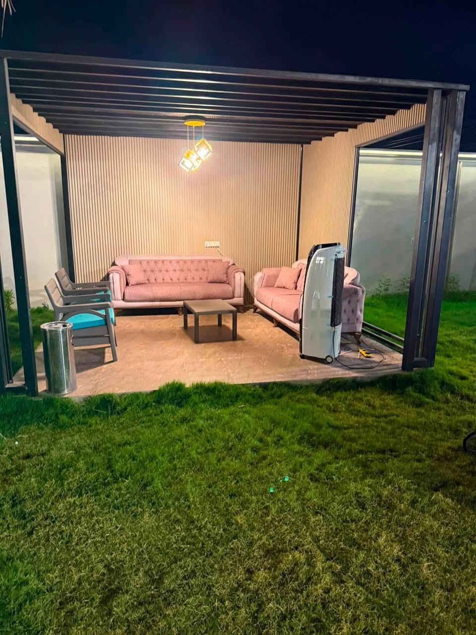 متوفر حجوزات
المزرعه موثقه بتطبيق اجرالي 
المزرعه VIP 
الموقع 📍الدوره بعيثه 
الحجز واتساب ☎️***********
