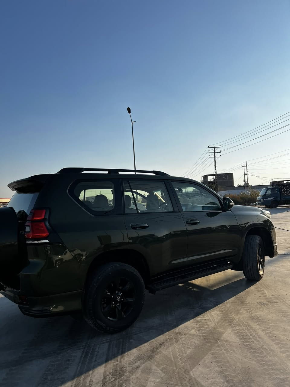 السلام عليكم
تيوتا برادو TX.L موديل 2012 محدث 17 فول مواصفات 
كامره حساسات بصمه تحكم مري جانبي جام اوتو مري شفط وبقيه المواصفات معروفه السياره مكفوله كفاله عامه فقط دعاميات صبغ لغرض التحديث مكان السياره واسط قضاء الصويره ***********
