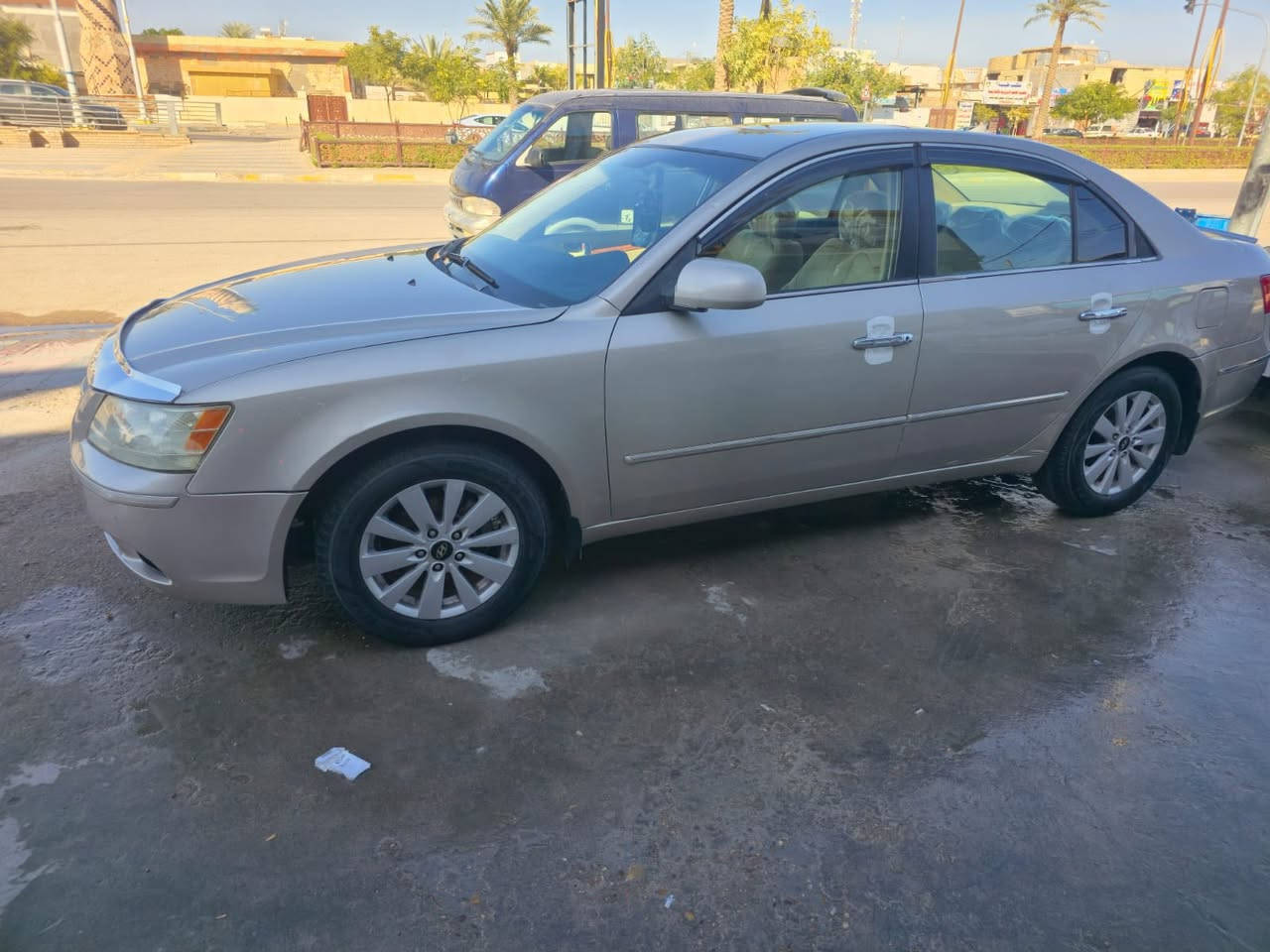 الـــسلام عــلـيـكم. للبـــيع ســونـاتا  أمريكي
مـــوديـــل2009   فـــول مـــواصــفات. 1/1. لمتد 

تـــبريد لـــمس  شــاشـــه بلاديــه. تــحــكم ســتيرن

رقـــم انـــبار. تــحويـــل مــباشـــر

بـــيه صـــبغ  قطعتين. بــنــيد. وجــامــلـغ

مـــحــرك 2400

مـــحــرك    كــيـــر  شـــرط الـســيــاره جــاهــزه مــن كـــلـــشــي 

الـــســـعــر120$ وبــيــه مــجال

مكاني.  الانـــبار الــفـــلــــوجـــــه

رقم الهاتف: ***********‏
