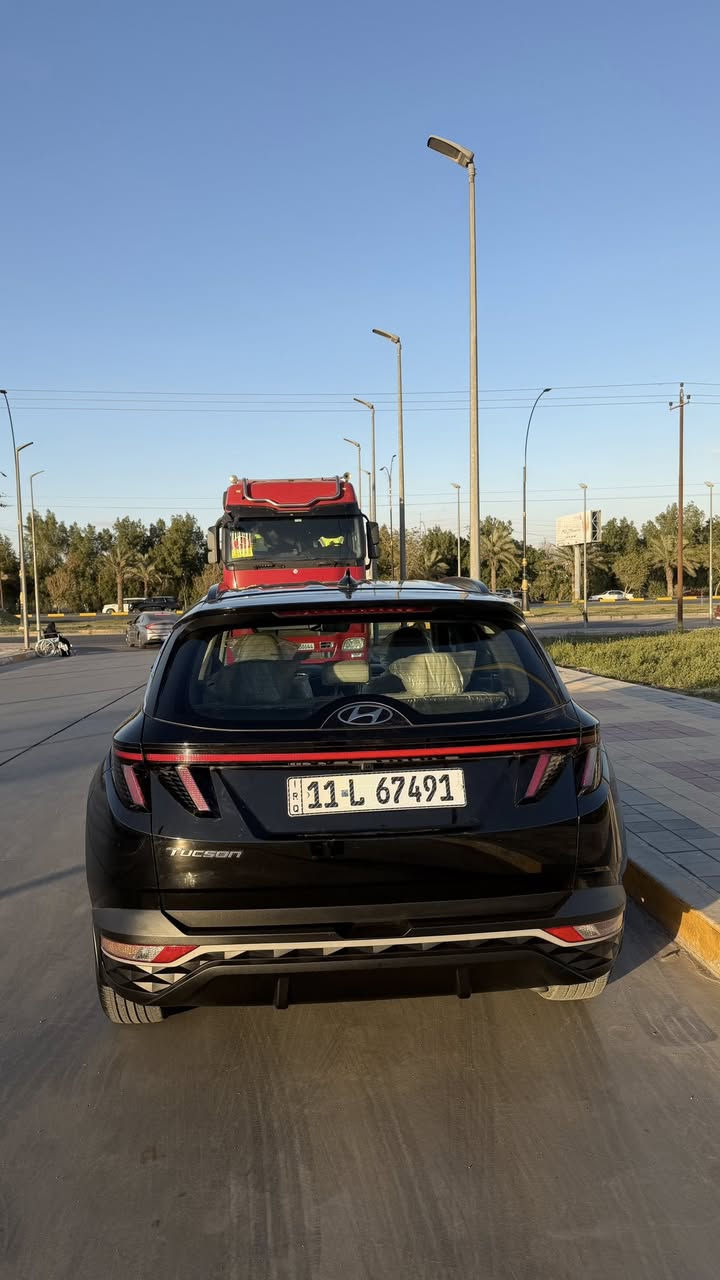 توكسان 24 فول مواصفات فتحه جلد جنطه كهرباء كشنات كهرباء معروفه مواصفات الفول. رقم بغداد باسمي. السياره ماشيه 25 الف كيلو متر مو مايل.  يعني تراي زيرو. مكاني بغداد الغزاليه.  معروضه 190 وبيها مجال.  فقط بنيد صبغ بدون دواخل بدون شاصي بدون لغد شرط ***********
